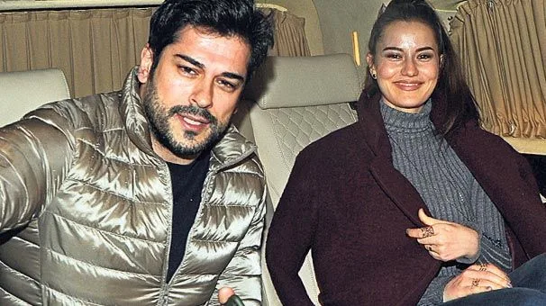 Burak Özçivit y Fahriye Evcen lucha no es una noticia real