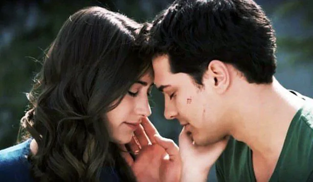 ¿Hazal Kaya y Çağatay Ulusoy Shootout?