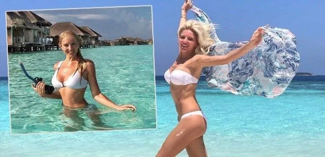 [Dilara Oztunc] disfrutar de las vacaciones