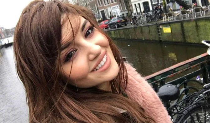 Hande Erçel estilo de vida / biografía casa y patrimonio