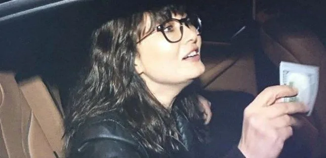 Nurgül Yeşilçay ha sido mostrado con su nueva imagen