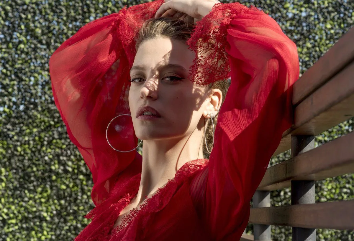 [Serenay Sarıkaya] ¡relajado!
