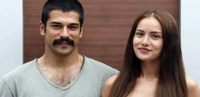 ¿Por qué no Fahriye Evcen puede cambiar su pelo?