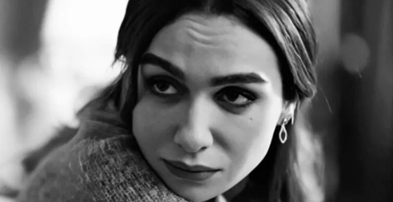 Una parte sorprendente de Birce Akalay