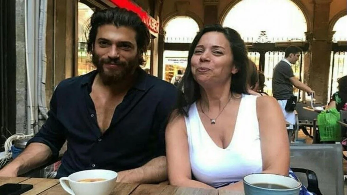 Can Yaman sentirse muy afortunado por su madre!