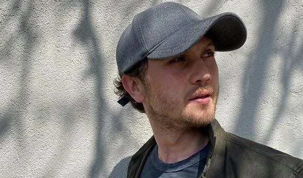 ¡Aumentaron los fanáticos extranjeros de Aras Bulut İynemli!