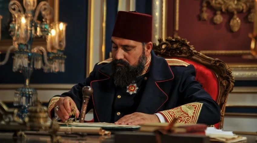 ¡Los roles que Bülent İnal lamenta!