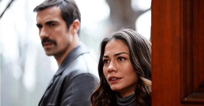 ¡Demet Özdemir e İbrahim Çelikkol abrieron el camino al éxito!