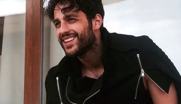 ¡Ha aparecido la nueva serie de Ekin Mert Daymaz!