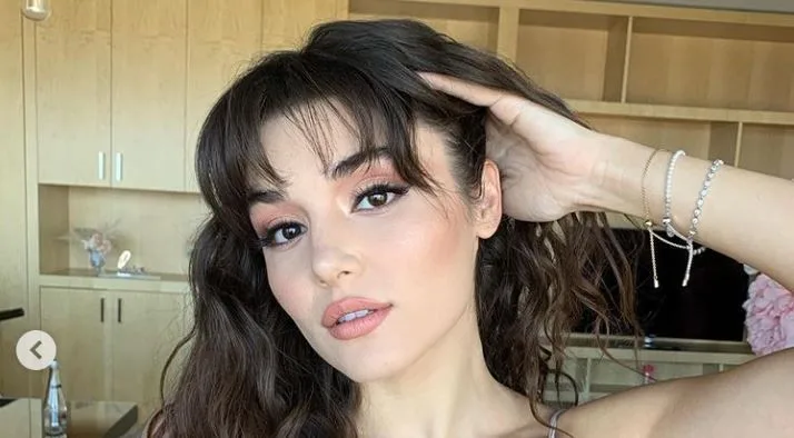 ¡Hande Erçel recibió me gusta récord en las redes sociales con su nueva imagen!