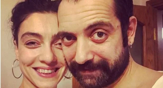 Merve Dizdar acaba de darse cuenta de que se está casando con la persona adecuada