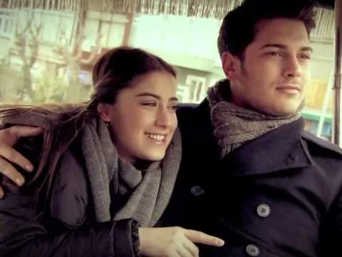 Hazal Kaya la sorprendió con la confesión de I Named her Feriha series