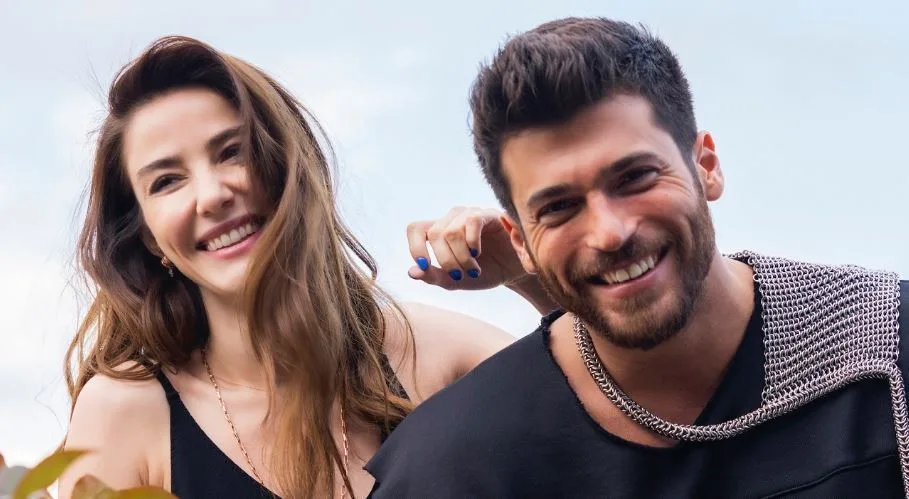 Las primeras fotos de Can Yaman y Özge Gürel de la nueva serie