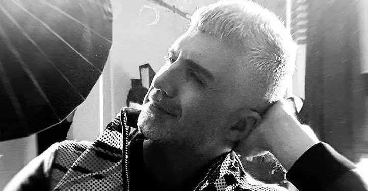 Después de la serie La novia de Estambul, Özcan Deniz regresó a su carrera musical.