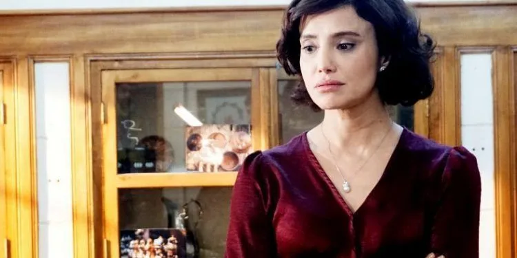 ¡La decisión de la serie que Nehir Erdoğan está esperando!