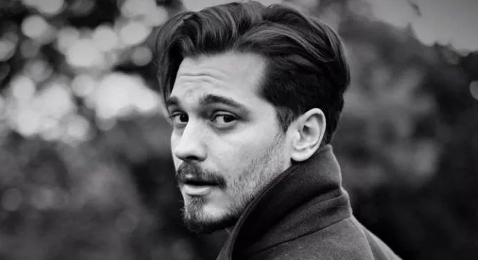 ¡Hay una nueva serie de propuestas para Çağatay Ulusoy!