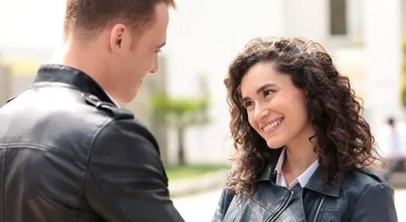 ¡La serie ‘Waiting for the Sun’ sorprendió a Hande Doğandemir!