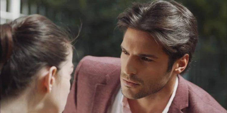 Nostalgia de la serie Cherry Season de Serkan Çayoğlu