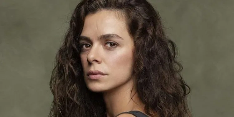 La nueva serie de Özge Özpirinçci ha sido cancelada