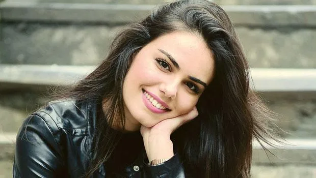 ¿Quién es Özgü Kaya? Estatura – Edad – Serie de TV – Familia