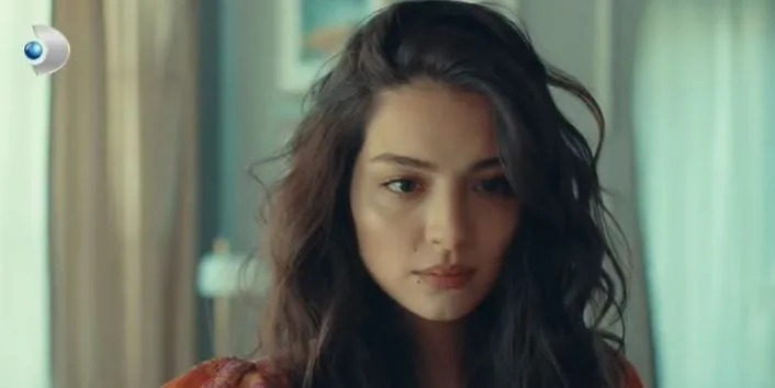 Melisa Aslı Pamuk encantó a sus fans con su estilo en New Life.