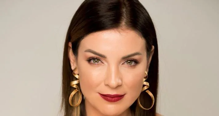 ¿Quién es Özge Özberk? Altura – Edad – Serie de TV – Familia