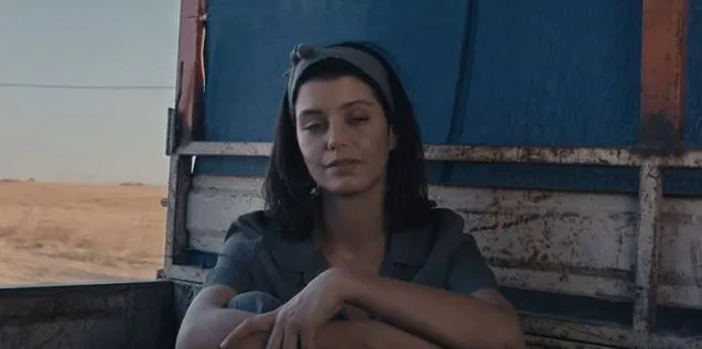 El notable mensaje en serie de Beren Saat