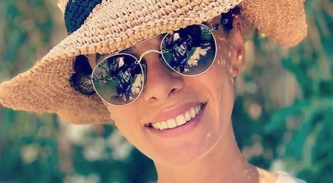 ¿A quién se parecía Özge Özpirinçci con su nueva imagen?