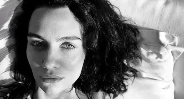 Magnífica actuación de tango de Birce Akalay