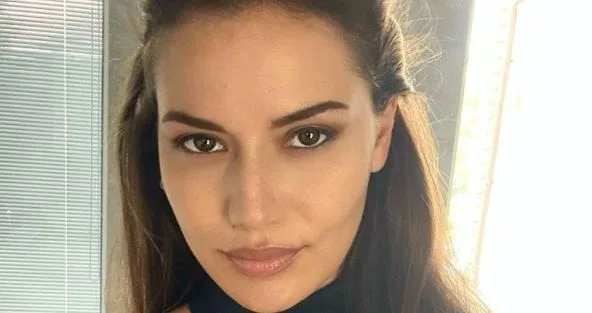 ¡11 millones de felicidad de Fahriye Evcen!