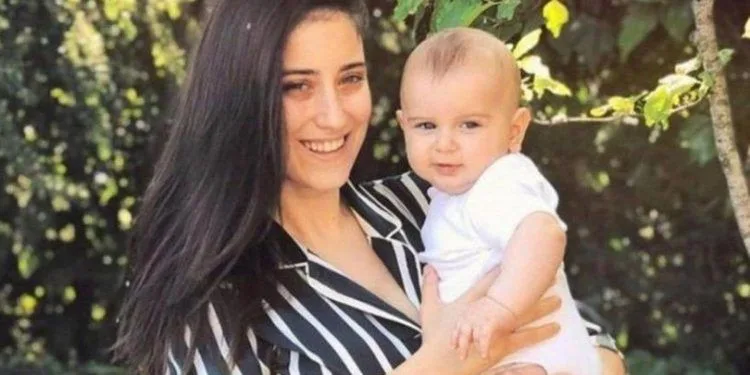 Los hijos de Hazal Kaya y Ceyda Düvenci se conocieron