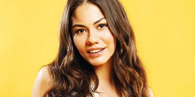 Mensaje de amor y pandemia de Demet Özdemir