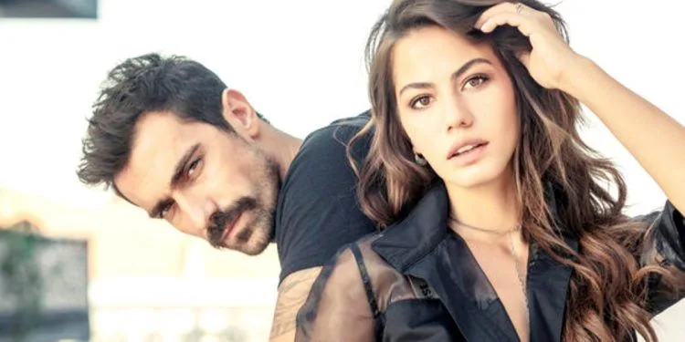 İbrahim Çelikkol gritó a su compañero: Demet, te amo tanto …