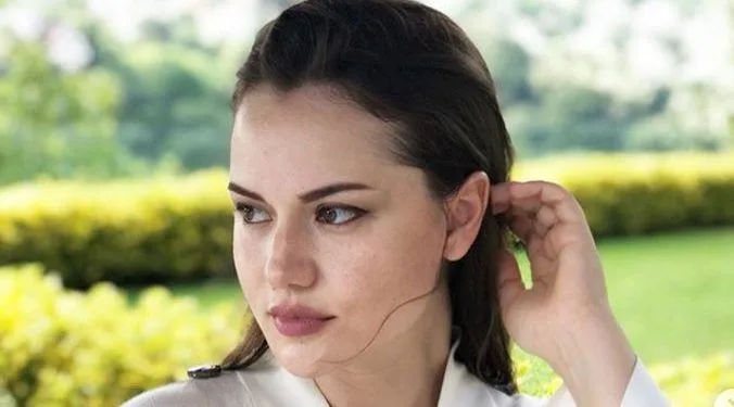 Palabras emocionales de Fahriye Evcen para los sobrevivientes del terremoto