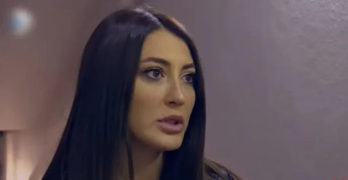 Merve Oflaz apareció en la estación de policía, ¡no en el set!