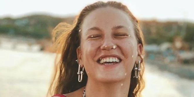 ¡Serenay Sarıkaya anunció que se había despedido de las redes sociales después de 4 años!