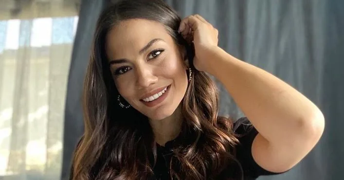 ¿Ves lo que Demet Özdemir pidió a sus fans para su próximo cumpleaños?