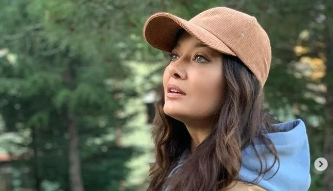 Nurgül Yeşilçay hizo estallar las bromas del set de Redemption!