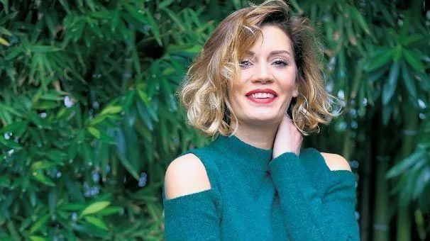 ¿Quién es Ayça Varlıer? Altura – Edad – Serie – Familia