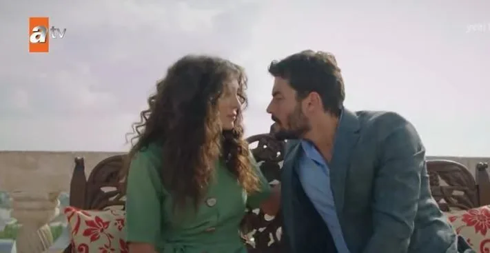 ¡No te pierdas el verdadero éxito de la serie Hercai! ¡Ebru Şahin y Akın Akınözü están orgullosos!