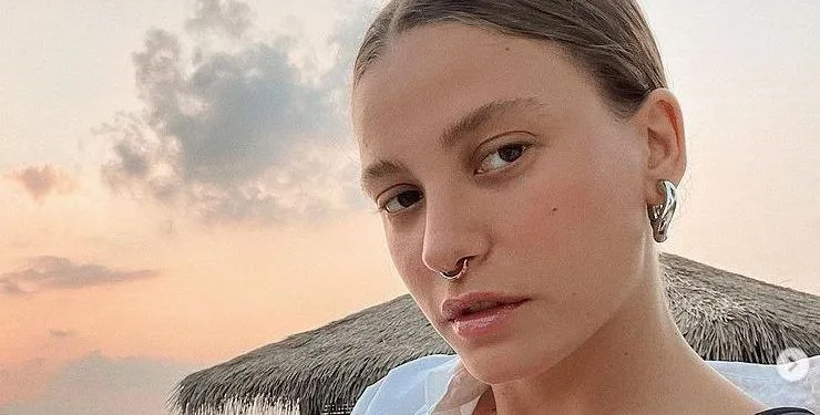 ¡Resultó con quién Serenay Sarıkaya se fue de vacaciones a Maldivas!