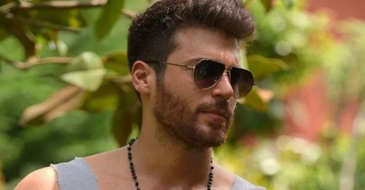 ¡Can Yaman despegó nuevamente de Italia!