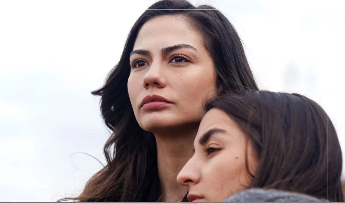¡Demet Özdemir está trabajando duro y se está cansando!