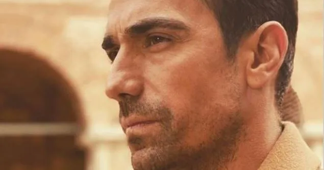 ¡İbrahim Çelikkol es un maestro en la creación de personajes!