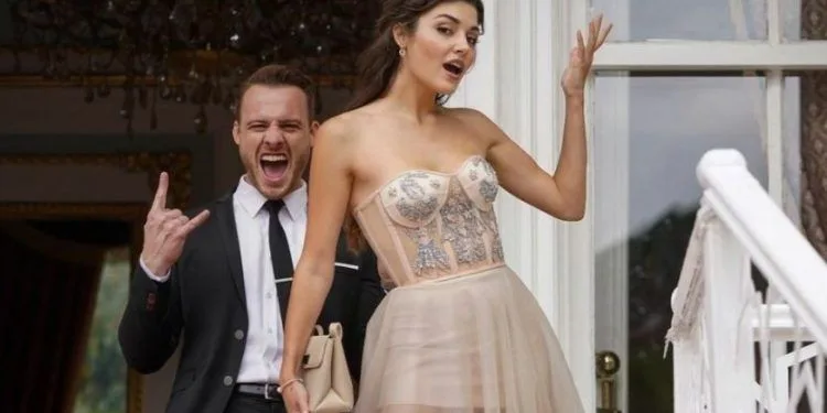 Hande Erçel compartió su estado natal, ¡fue apreciada por casi 2 millones de personas y Kerem Bürsin!