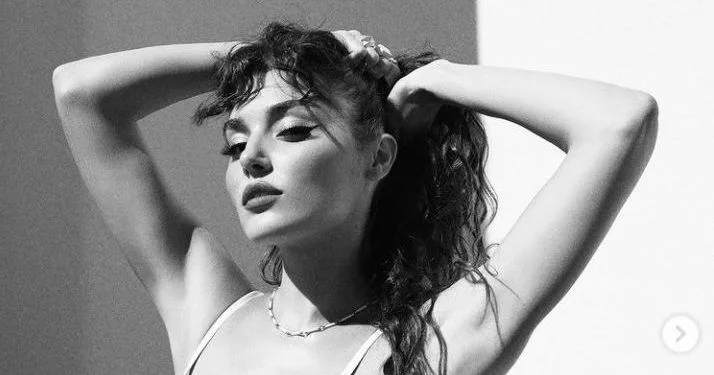 ¡Una nueva sorpresa para Hande Erçel está en camino!