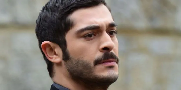 ¡Después de Can Yaman, el viento de Burak Deniz soplará en Italia!