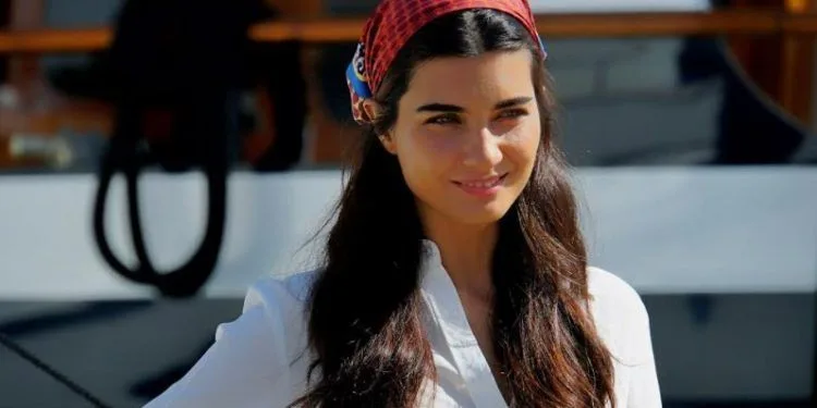 ¡Se ha anunciado la nueva coprotagonista de Tuba Büyüküstün en la nueva serie!