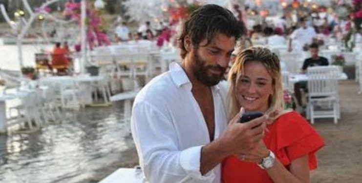 ¡Can Yaman y Diletta Leotta tuvieron momentos muy coloridos durante sus vacaciones en Turquía!
