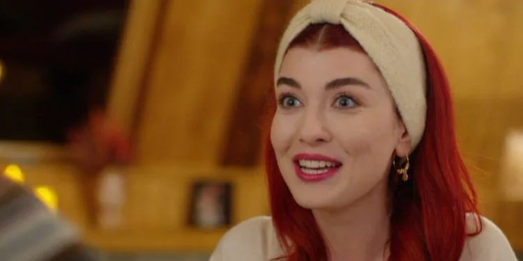 Aslıhan Güner va al set, ¡se acerca una serie como una bomba!